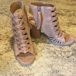 DV brand heels